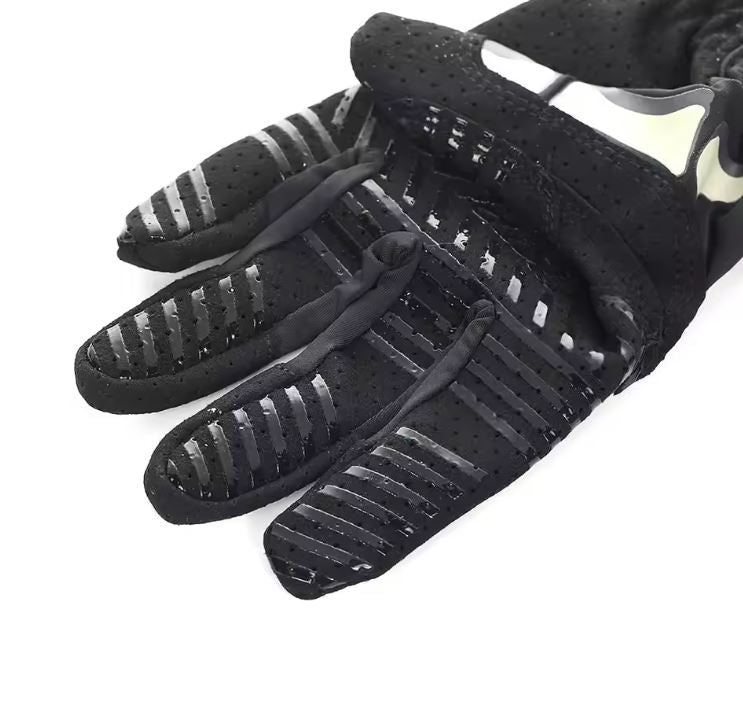GHOST GLOVES